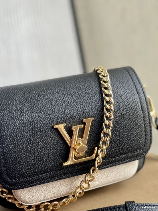 First bag ru VUITTON TENDER LOUIS LOCKME 0805